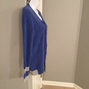 WHITE + WARREN CASHMERE SWEATER